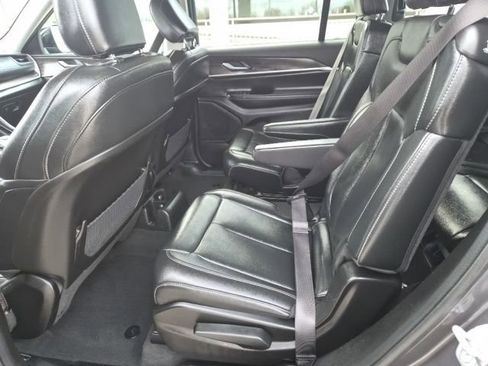 Used 2023 Jeep Grand Cherokee L Limited image 14
