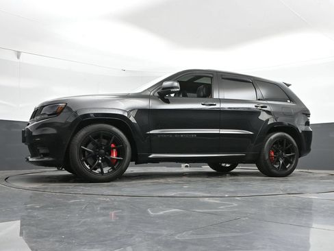 Used 2020 Jeep Grand Cherokee SRT w/ Trailer Tow Group IV AWD/4WD image 50