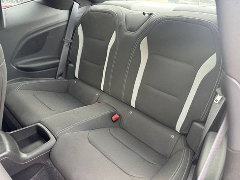 Used 2021 Chevrolet Camaro LT RWD image 7