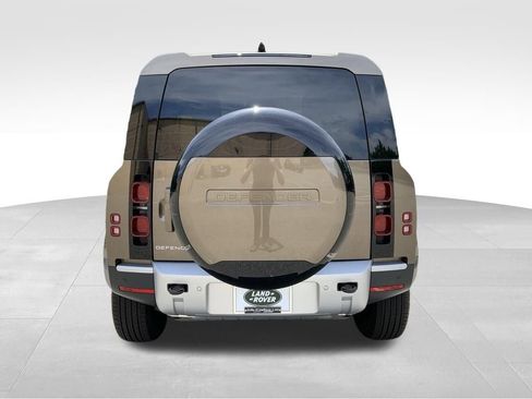 New 2025 Land Rover Defender 90 S image 7