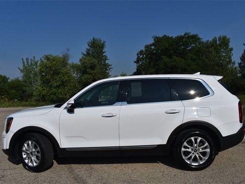 Used 2022 Kia Telluride LX image 3