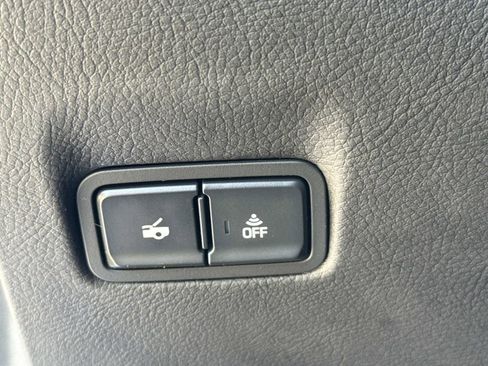 Used 2016 Chevrolet Corvette Z06 w/ 2LZ Preferred Equipment Group image 39