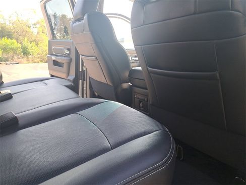 Used 2017 RAM 1500 Laramie image 11