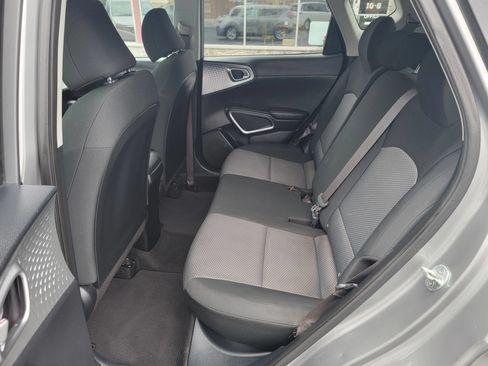Used 2022 Kia Soul LX w/ Technology Package FWD image 13
