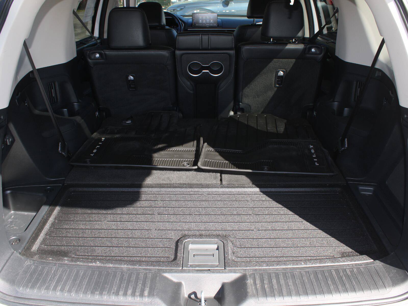 Certified 2024 Honda Pilot Touring image 8