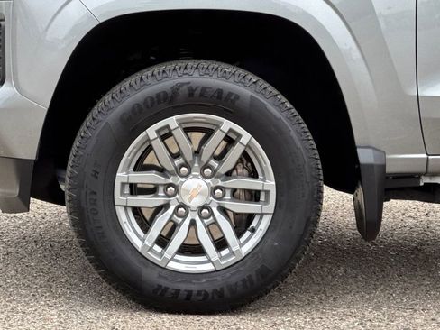 Used 2024 Chevrolet Colorado LT w/ LT Convenience Package RWD image 32