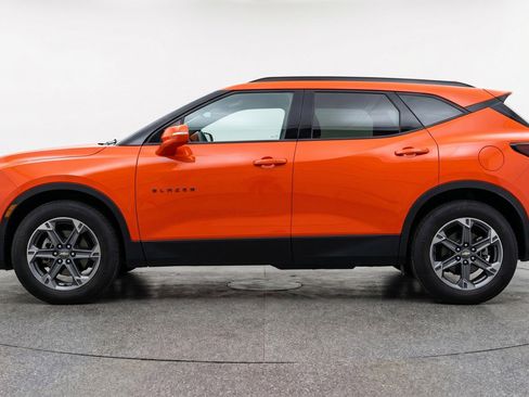 Used 2025 Chevrolet Blazer LT FWD image 5