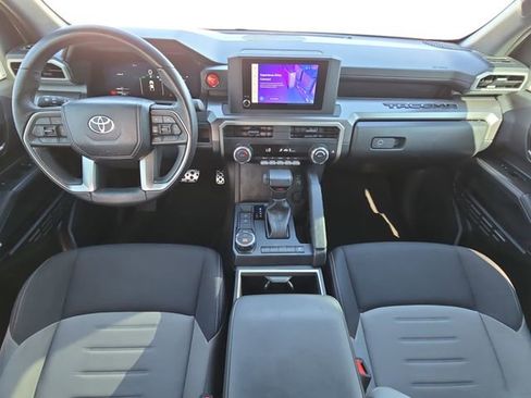 Used 2024 Toyota Tacoma TRD Sport image 9