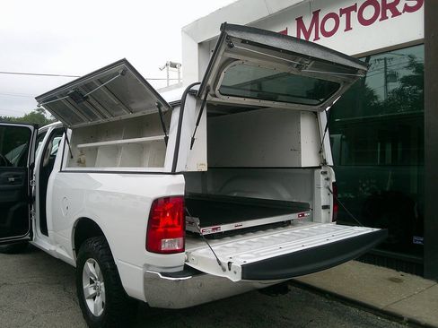 Used 2022 RAM 1500 Classic SLT w/ Protection Group AWD/4WD image 6