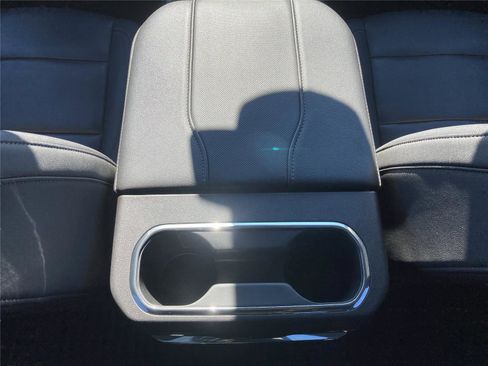 Used 2024 Chevrolet Silverado 1500 LTZ w/ LTZ Convenience Package II image 27