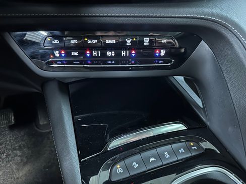 Certified 2023 Buick Envision Avenir image 17