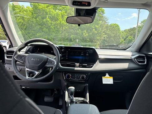 New 2026 Chevrolet TrailBlazer LT FWD image 31