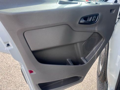 Used 2023 Ford Transit 250 Medium Roof w/ Exterior Upgrade Package RWD image 9