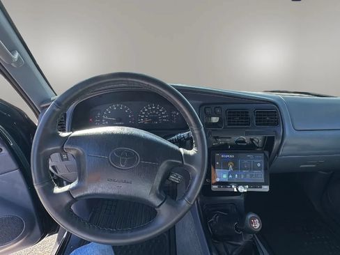 Used 1998 Toyota 4Runner SR5 w/ Preferred Equipment Group 1 AWD/4WD image 14