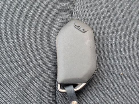 Used 2025 Kia K4 FWD image 27