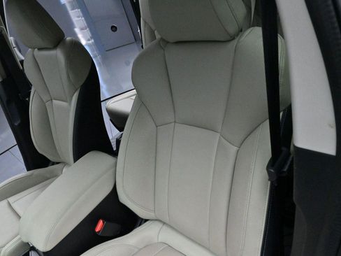 Used 2023 Subaru Ascent Limited image 15