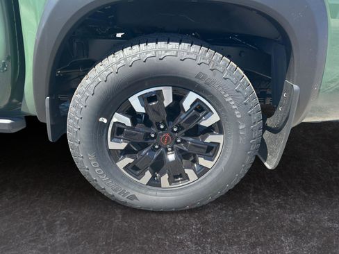 Used 2023 Nissan Frontier PRO-4X w/ Pro Convenience Package AWD/4WD image 24