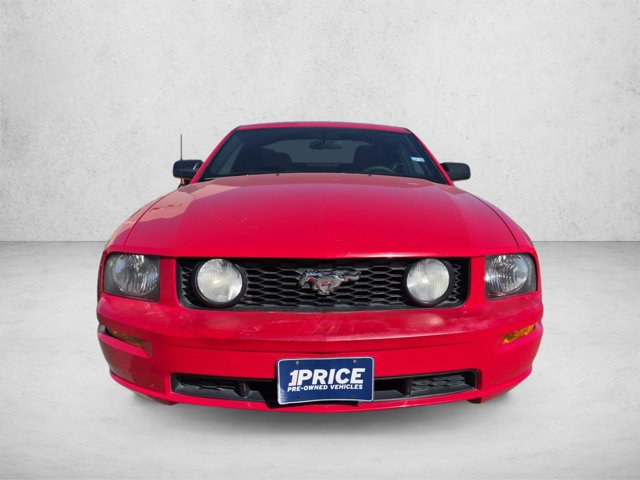 Used 2008 Ford Mustang GT RWD image 2