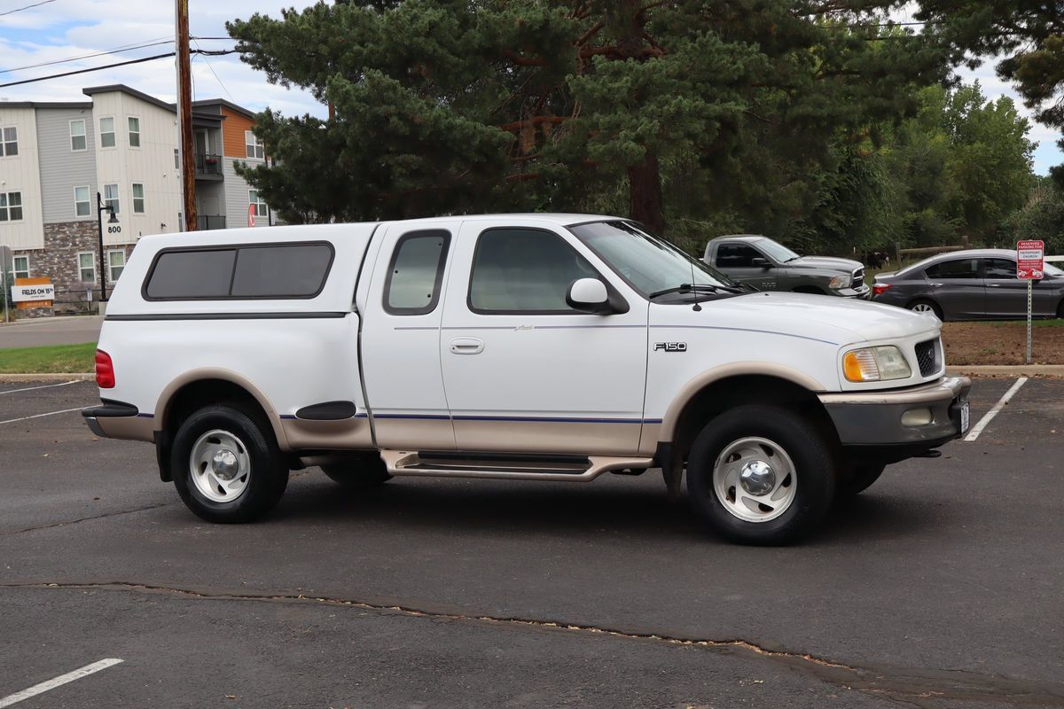 Used 1997 Ford F150 Lariat AWD/4WD image 2