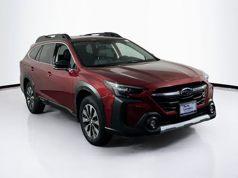 Used 2023 Subaru Outback Limited AWD/4WD image 3