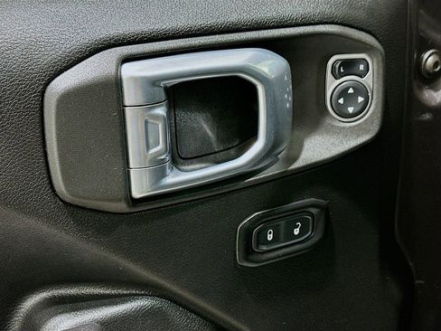 Used 2021 Jeep Gladiator Rubicon w/ Trailer Tow Package image 17