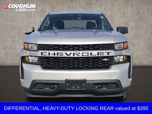 Used 2019 Chevrolet Silverado 1500 Custom w/ Custom Convenience Package image 2