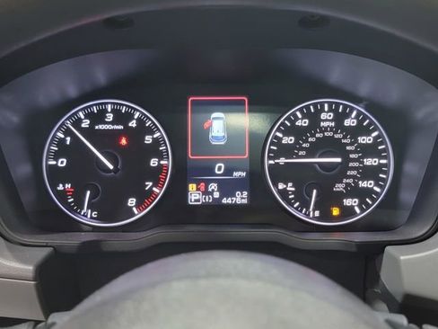 Used 2025 Subaru Crosstrek 2.0i Premium image 31