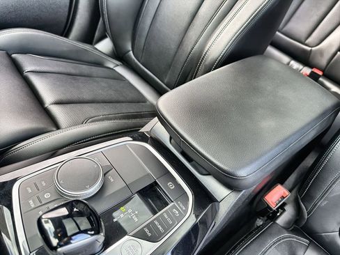 Used 2024 BMW X3 xDrive30i w/ Premium Essential Package image 23