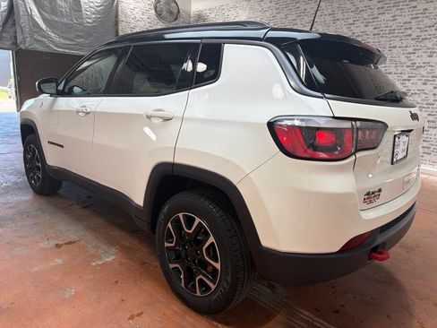 Used 2019 Jeep Compass Trailhawk AWD/4WD image 5