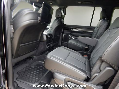 New 2024 Jeep Wagoneer L Series III w/ Rear Seat Video Group 1 image 9