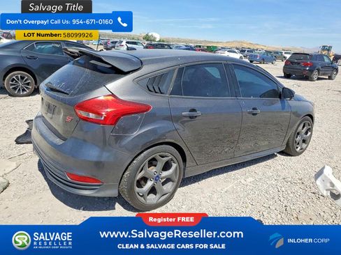 Used 2016 Ford Focus ST w/ Equipment Group 402A FWD image 4