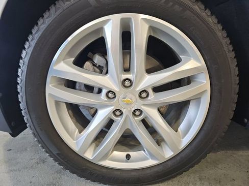 Used 2019 Chevrolet Equinox Premier w/ LPO, Floor Liner Package AWD/4WD image 33
