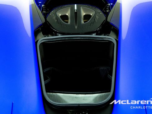 Used 2020 McLaren Speedtail RWD image 28