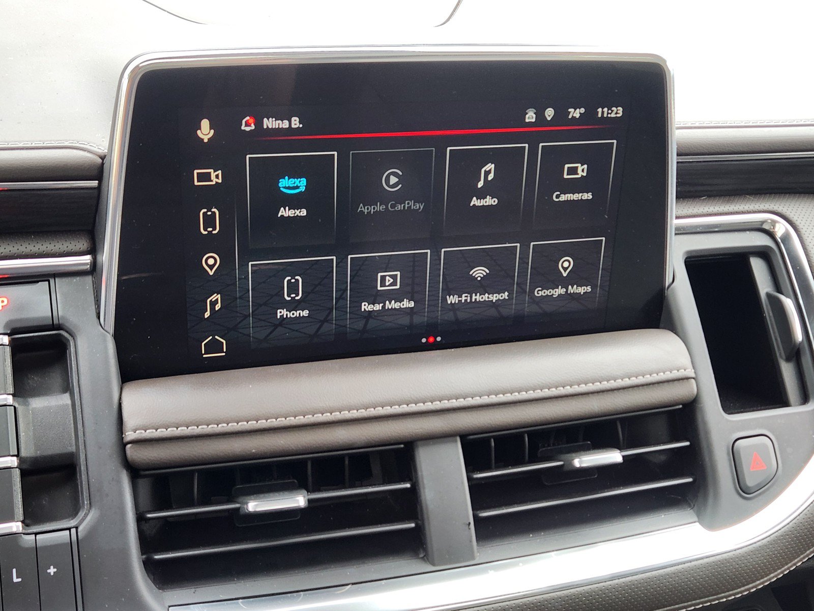 Used 2023 GMC Yukon SLT w/ SLT Premium Package RWD image 7