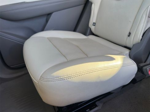 Used 2021 Cadillac XT6 Premium Luxury image 32