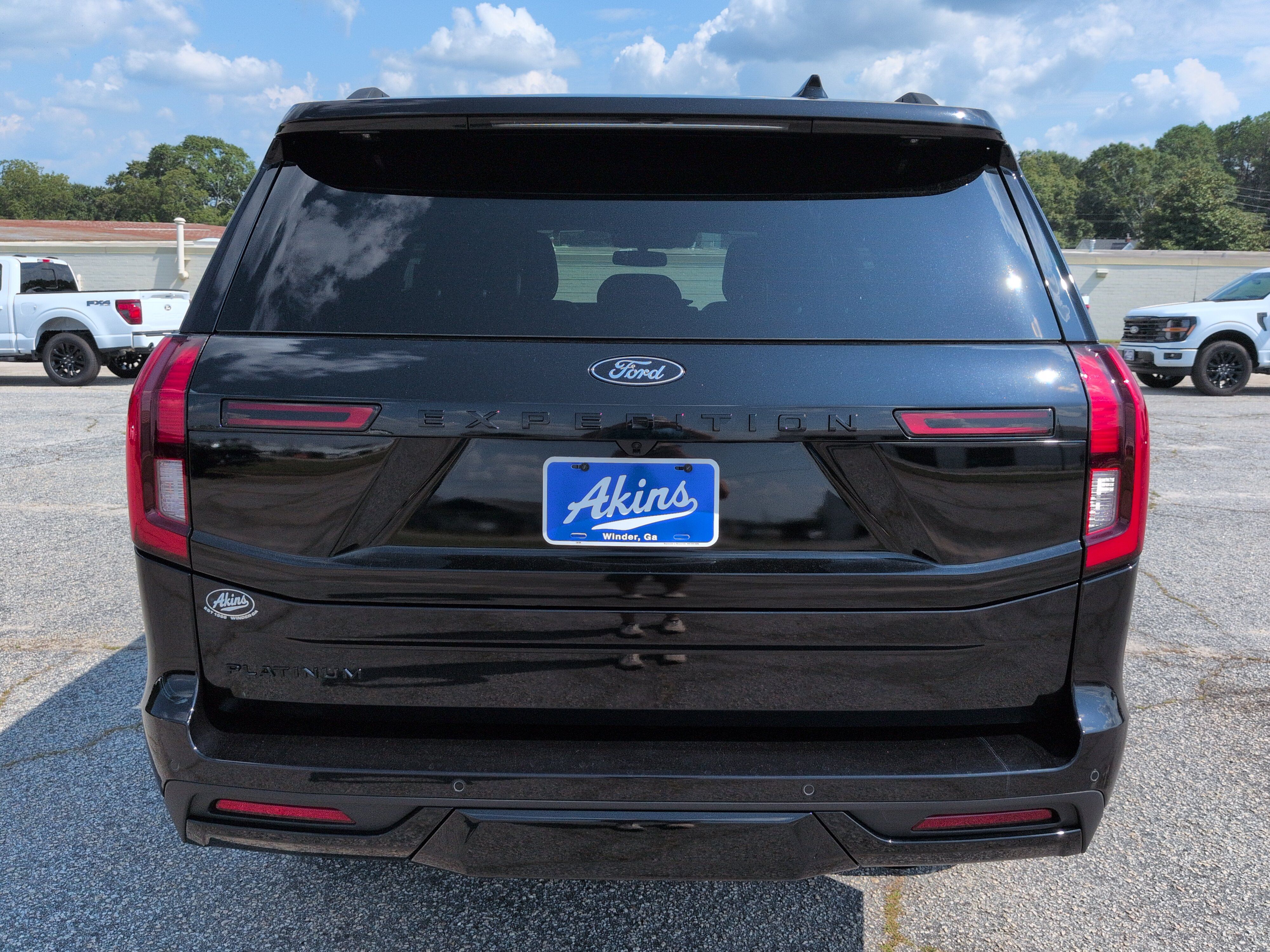 Certified 2026 Ford Expedition Platinum w/ Stealth Appearance Package AWD/4WD image 4