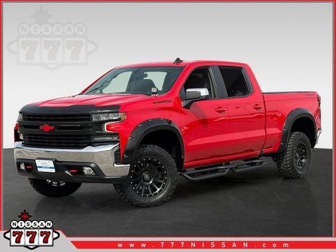 Used 2021 Chevrolet Silverado 1500 LT image 1
