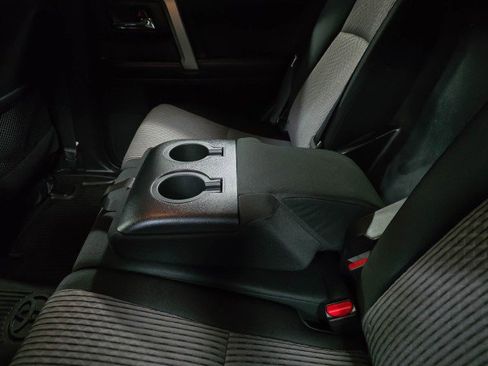 Used 2018 Toyota 4Runner SR5 w/ Wilderness Package image 17