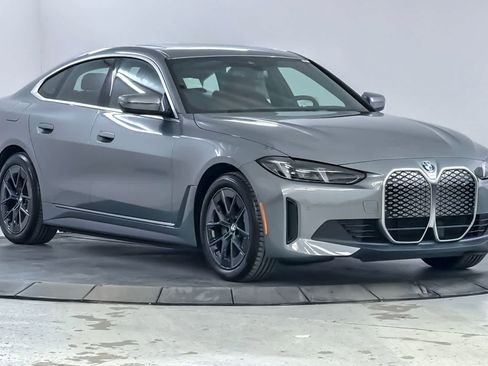 New 2026 BMW i4 eDrive40 w/ Premium Package RWD image 9