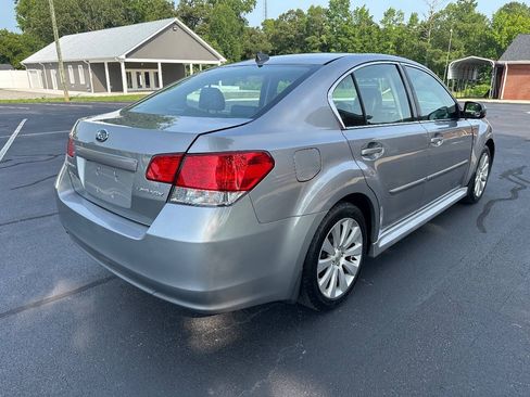 Used 2011 Subaru Legacy 2.5i Limited w/ Popular Equipment Group 2C AWD/4WD image 6