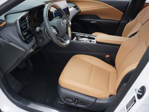 Certified 2025 Lexus RX 350 Premium image 13