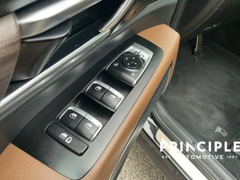 Used 2022 Kia Telluride SX w/ SX Prestige Package AWD/4WD image 23