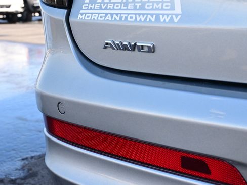 Used 2025 Cadillac XT6 Premium Luxury image 9