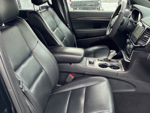 Used 2020 Jeep Grand Cherokee Limited image 19
