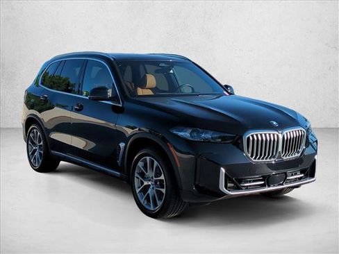 Certified 2024 BMW X5 sDrive40i w/ Parking Assistance Package image 3