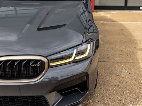 Used 2022 BMW M5 CS image 9
