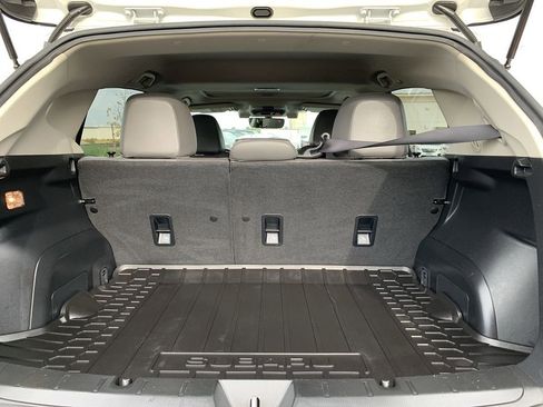 Used 2022 Subaru Crosstrek 2.5i Sport w/ Moonroof Package image 13