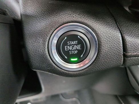 Used 2021 Buick Envision Essence AWD/4WD image 22