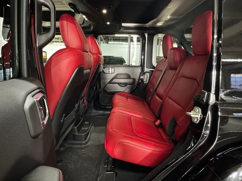 Used 2024 Jeep Wrangler Unlimited Rubicon 392 w/ Dual Top Group image 12