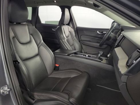 Used 2021 Volvo XC60 T5 Inscription w/ Advanced Package image 16